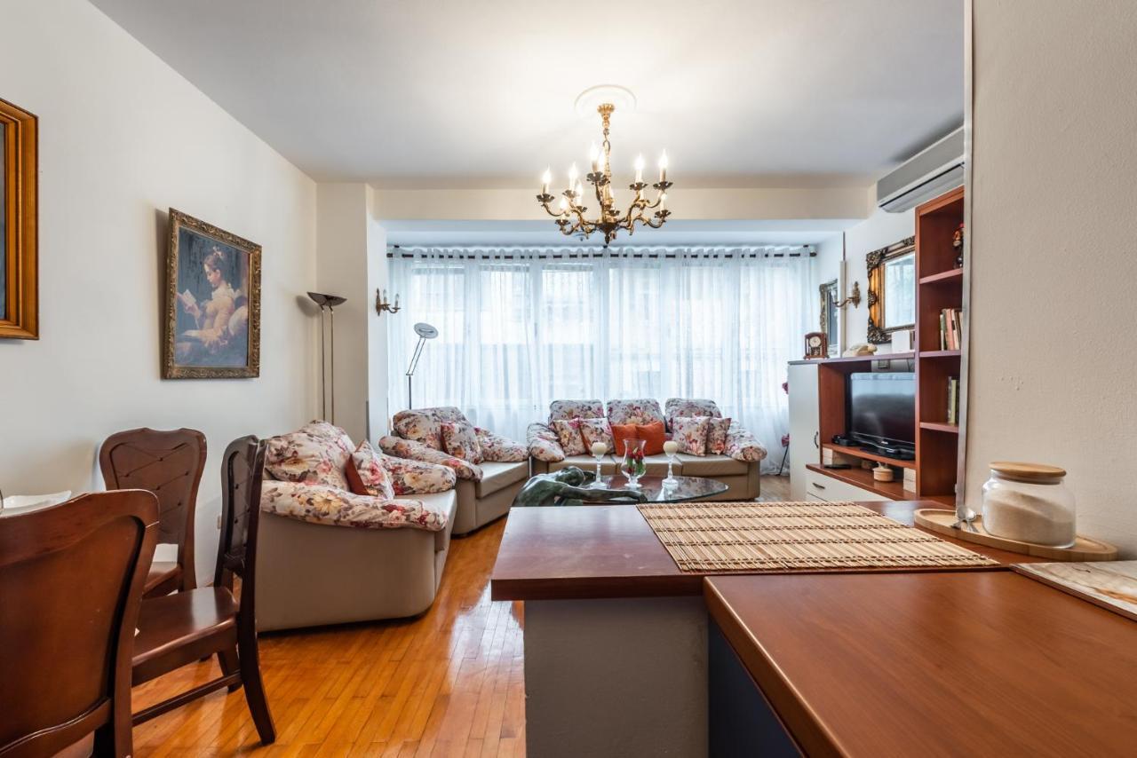 Vintage&warm 2BR apartament in Tirana Bagian luar foto