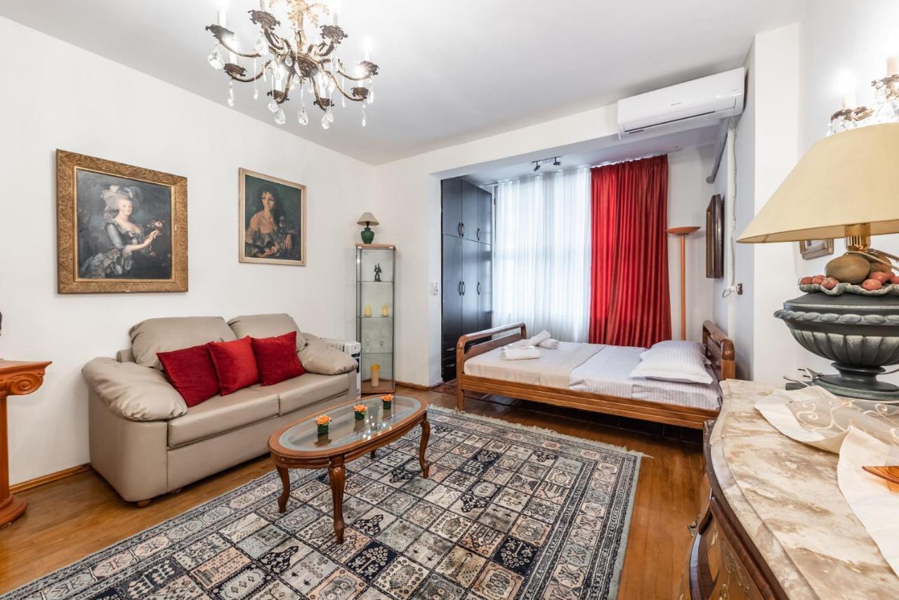 Vintage&warm 2BR apartament in Tirana Bagian luar foto